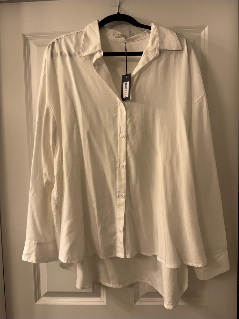 Aritzia Babaton White Button-Front Oversized Shirt